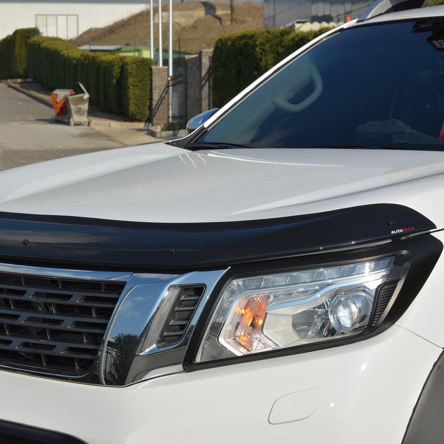 Autoduro Nissan Navara 2016 - 2021 Bonnet Deflector 3mm - 30580216-010409-30010101_6