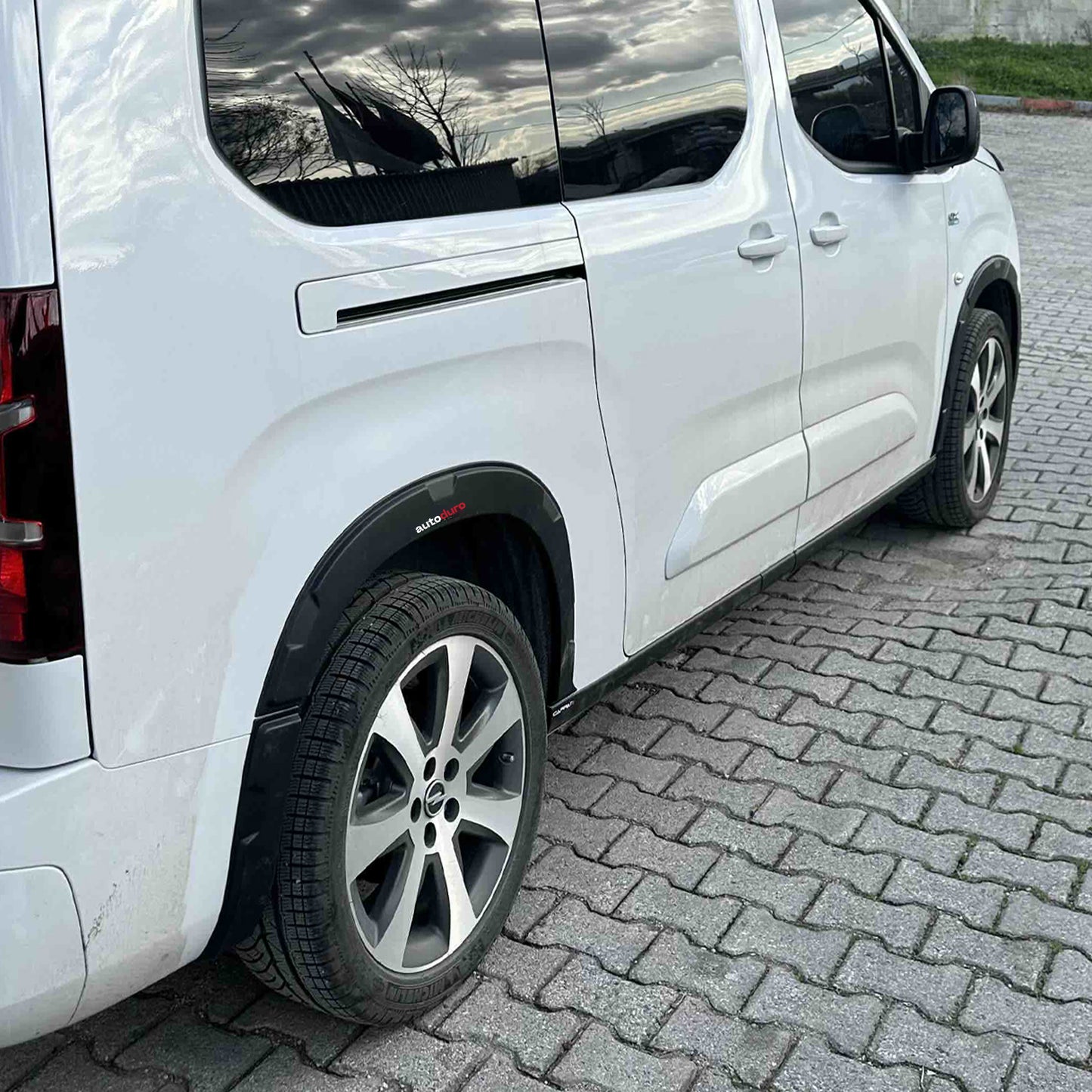 Autoduro Opel Combo 2018 Onwards Fender Flares - 32590918-010023-20010402_8
