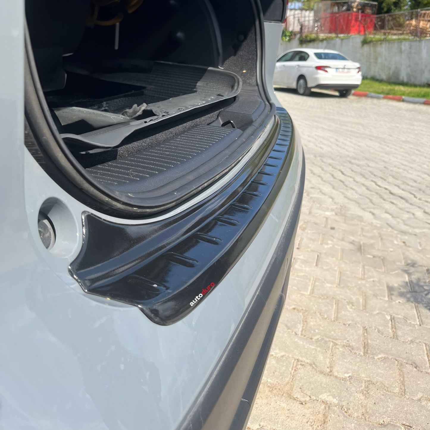 Autoduro Nissan Qashqai 2021 Onwards Rear Bumper Sill Protector Gloss - 39580621-010500-20010101_14