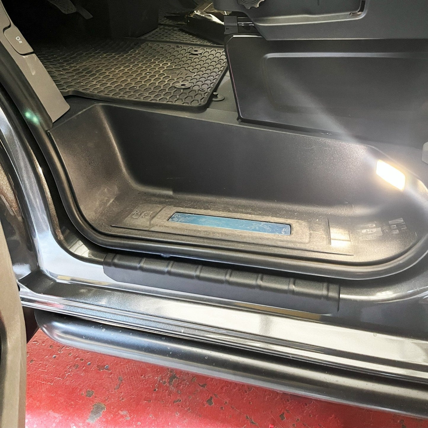 Volkswagen Transporter T7 2022 Onwards Door Sill Protector 2pcs