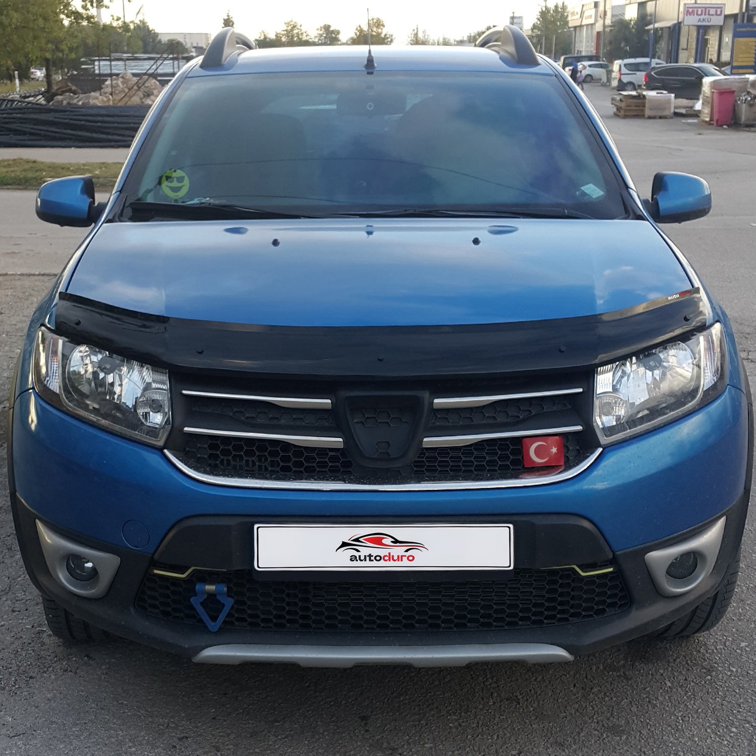 Autoduro Dacia Sandero 2012 - 2020 Bonnet Deflector 3mm - 30210612-010409-30010101_13