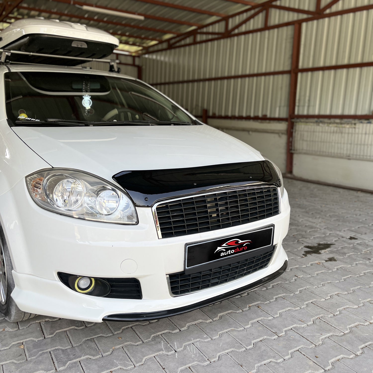 Autoduro Fiat Linea 2007 - 2018 Bonnet Deflector 4mm - 30290907-010409-40010101_8