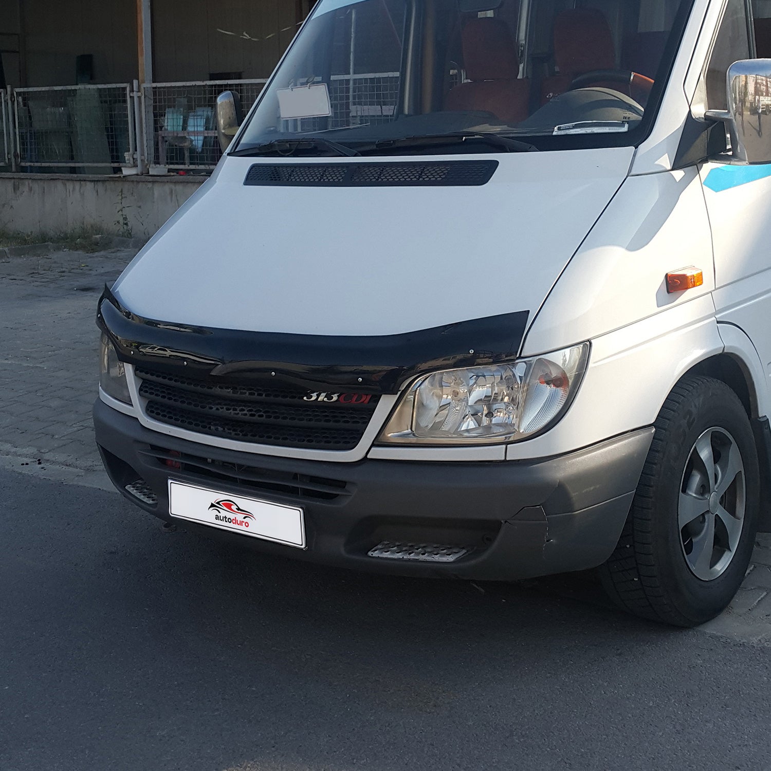Autoduro Mercedes Sprinter 2000 - 2006 Bonnet Deflector 4mm - 30550200-010409-40010101_5