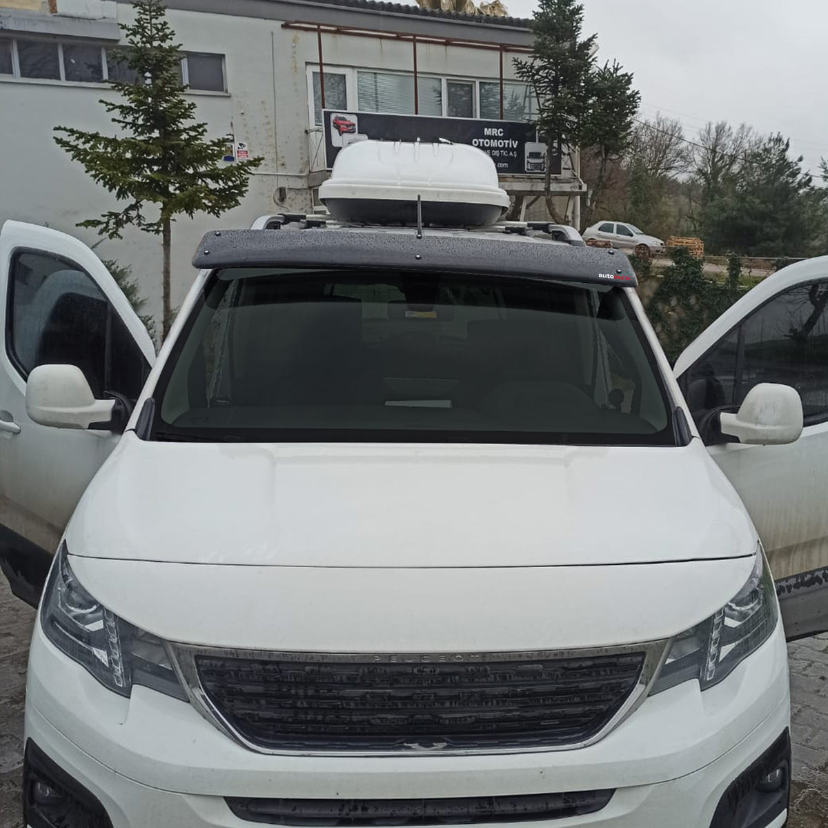 Autoduro Peugeot Rifter 2019 Onwards Sunvisor Sun Visor Wind Deflector - 31610519-010410-55010101_7