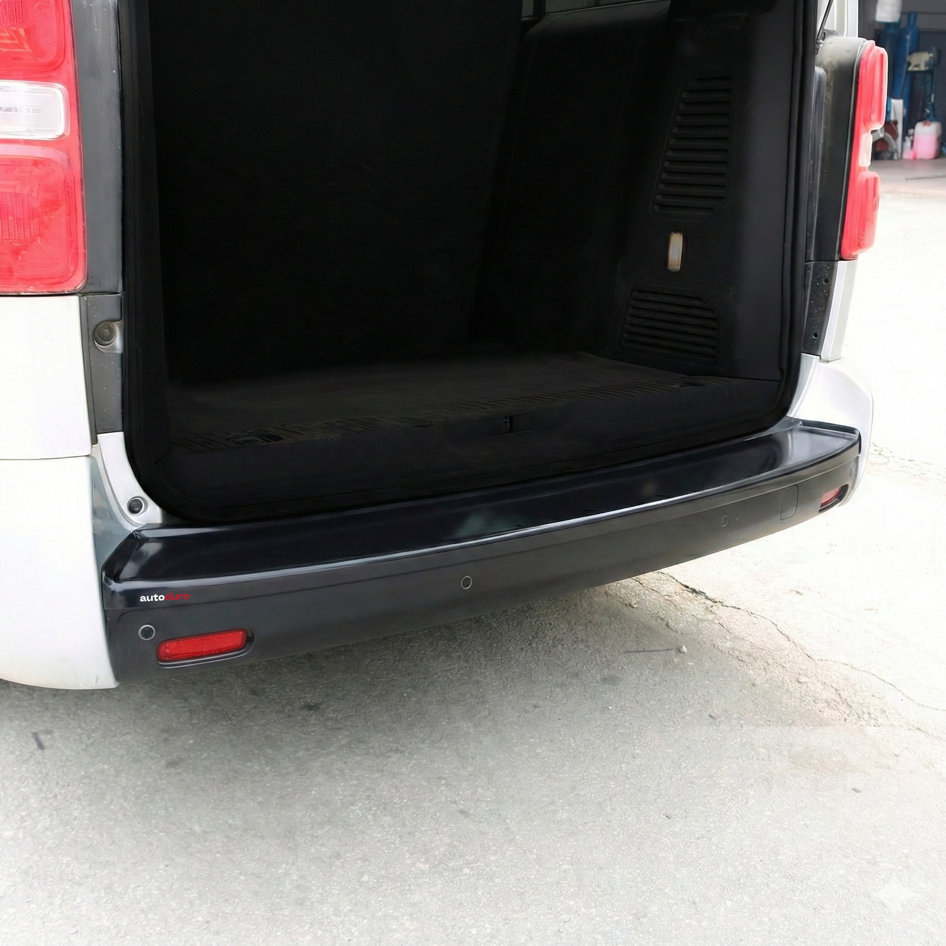 Autoduro Citroen Jumpy 2017 Onwards Rear Bumper Sill Protector Gloss - 39200617-010500-20010101_4