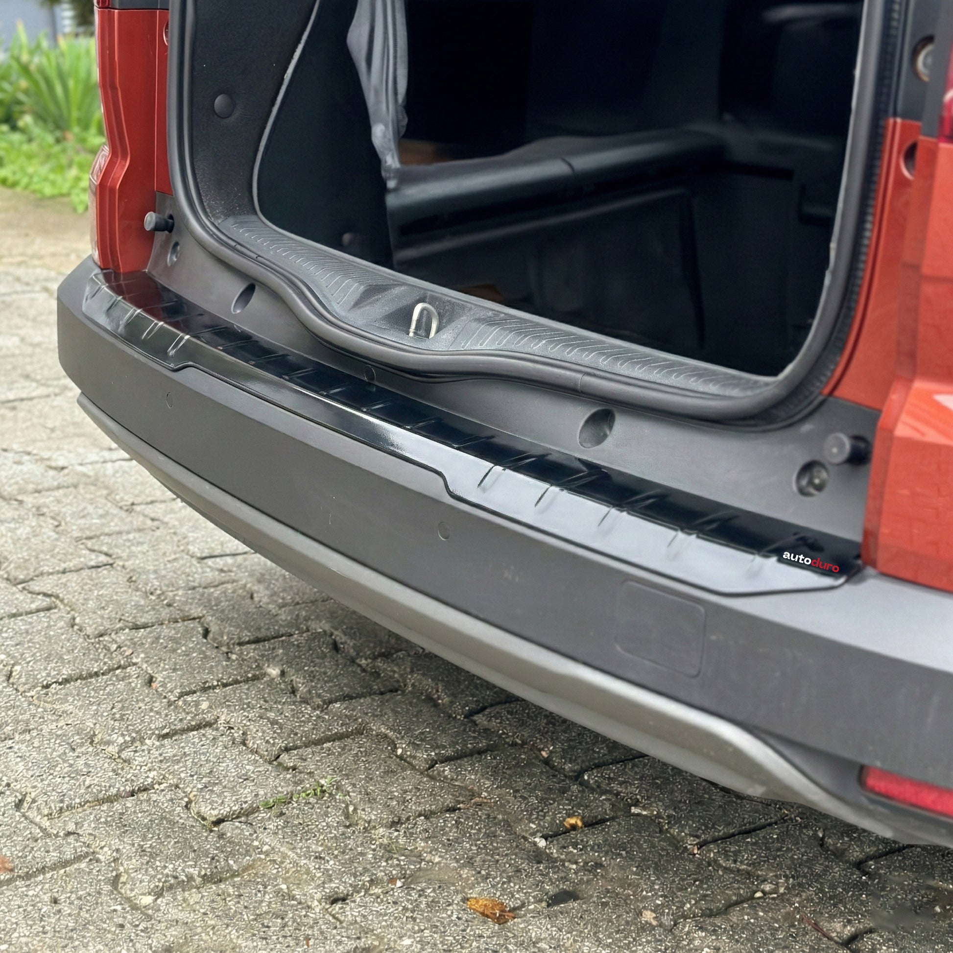 Autoduro Dacia Jogger 2022 Onwards Rear Bumper Sill Protector Gloss - 39210723-010500-20010101_7