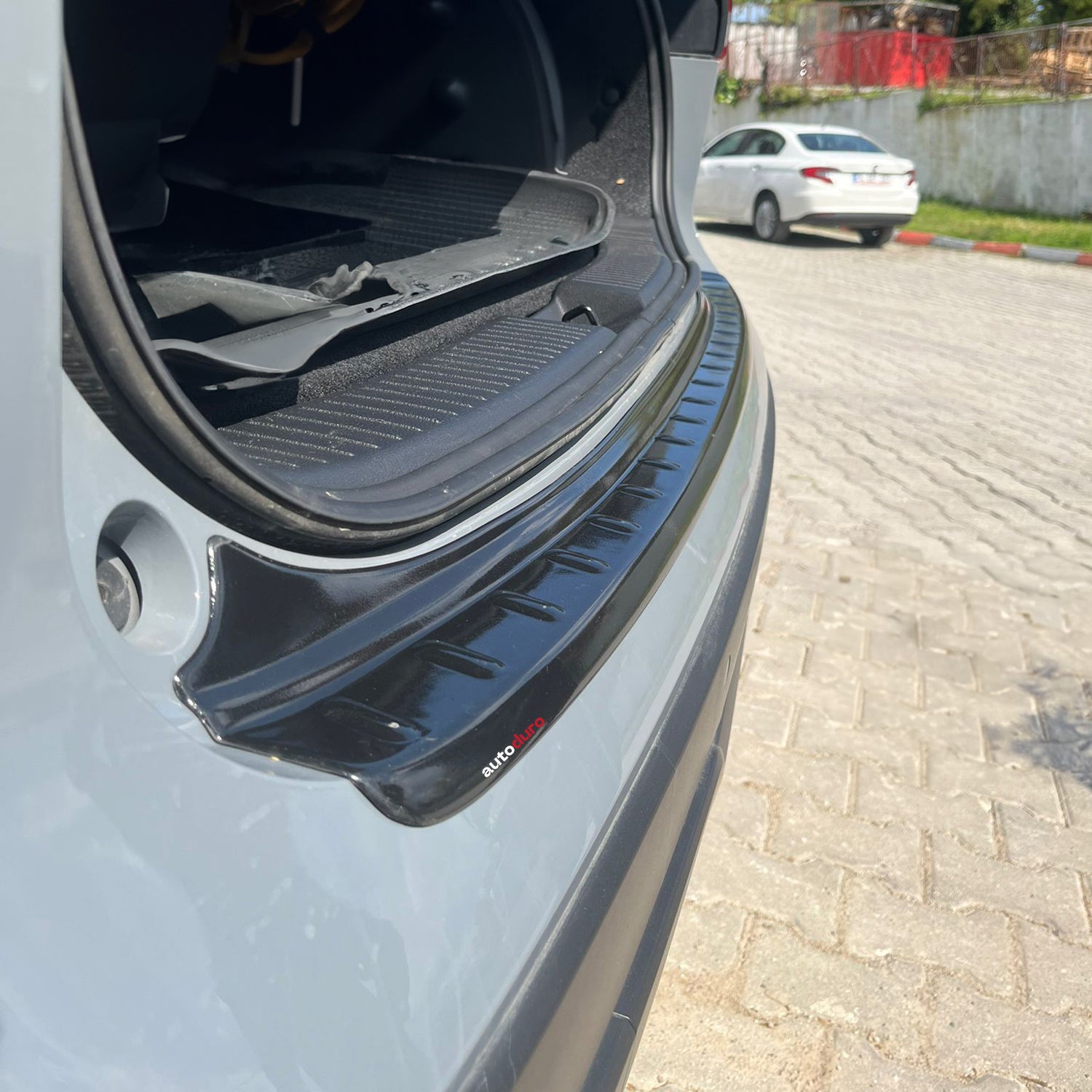 Autoduro Nissan Qashqai 2021 Onwards Rear Bumper Sill Protector Gloss - 39580621-010500-20010101_14