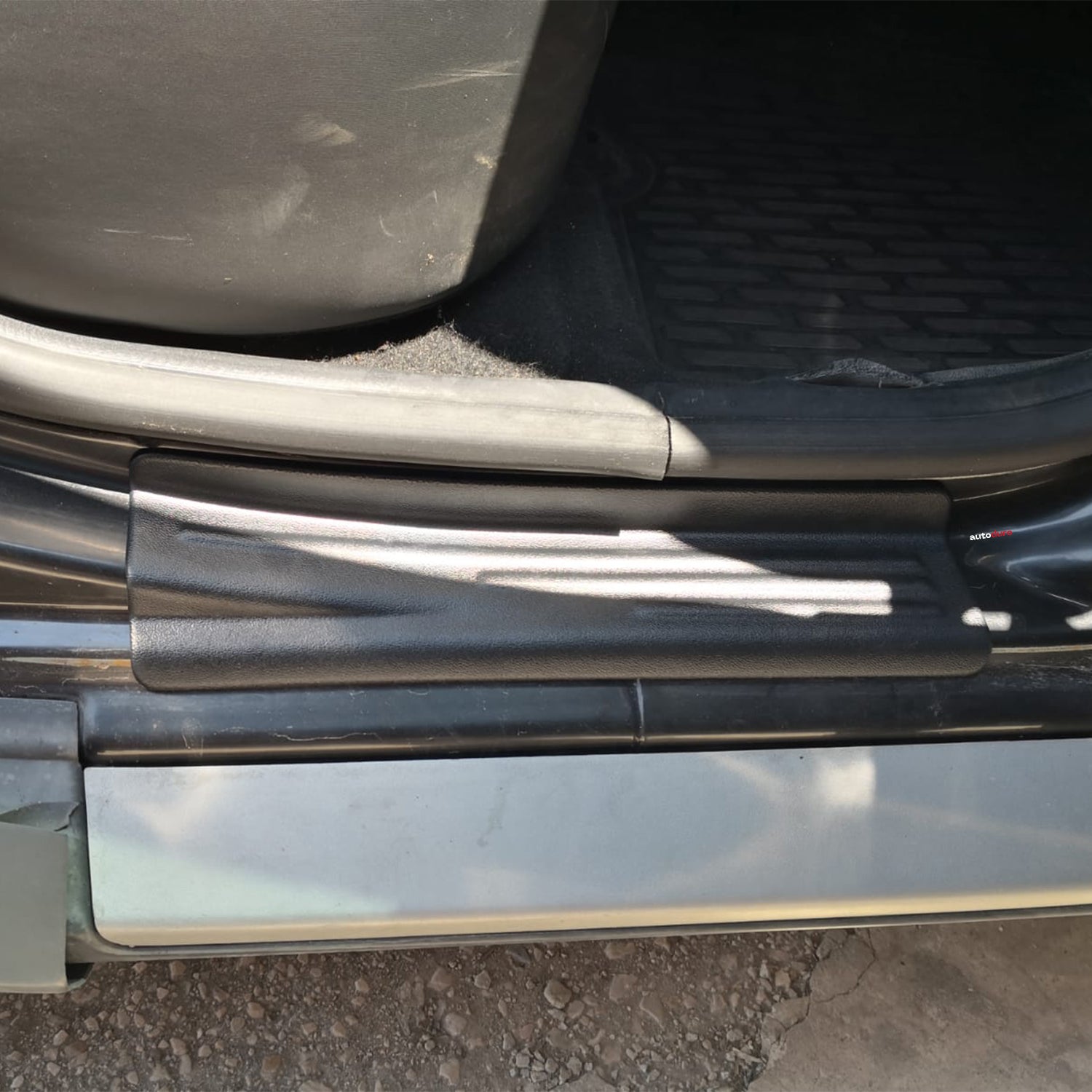 Autoduro Dacia Duster 2010 - 2017 Door Sill Protector 4pcs - 72210210-010019-20010402_5