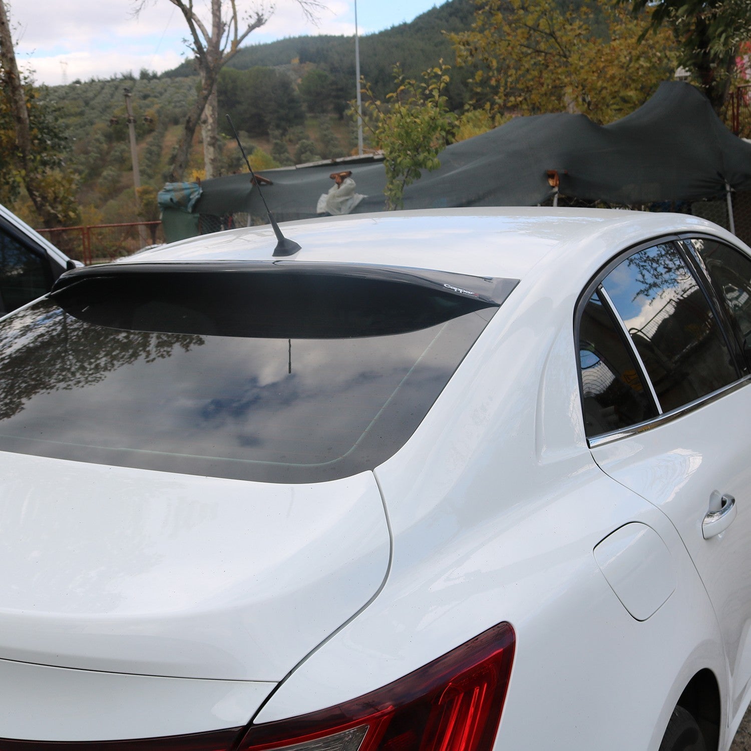 Renault Megane 2016 Onwards Rear Window Spoiler