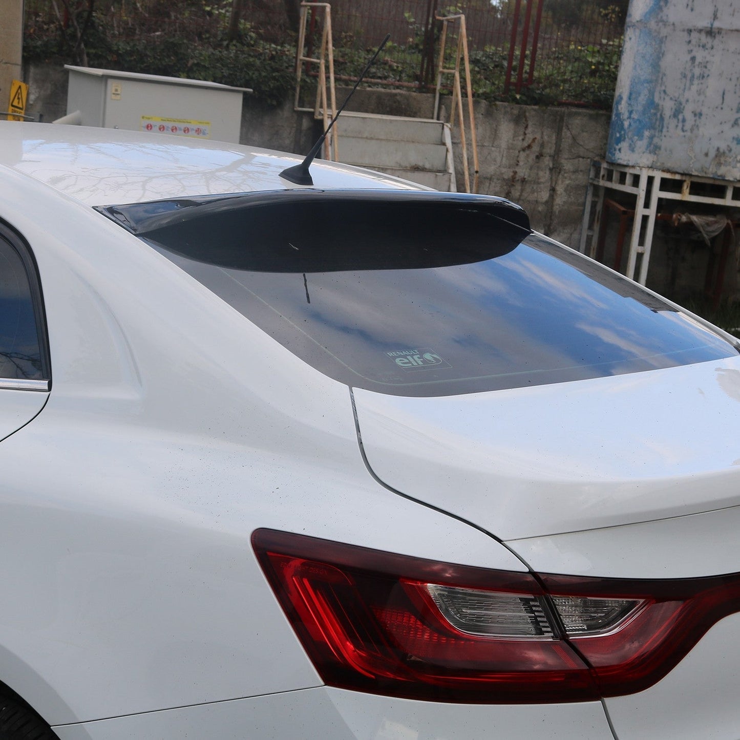 Renault Megane 2016 Onwards Rear Window Spoiler