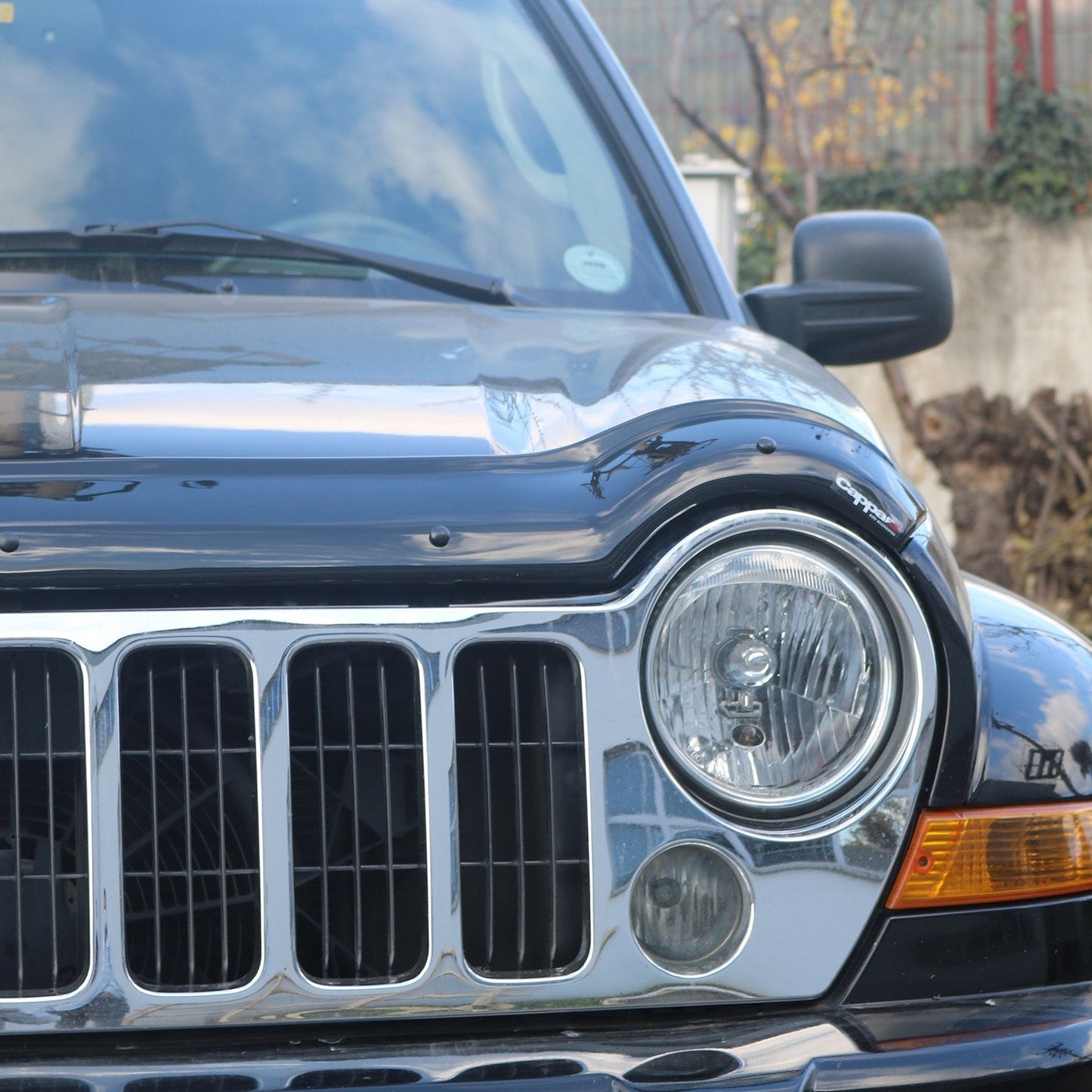 Jeep Cherokee 2002 - 2008 Bonnet Deflector 4mm