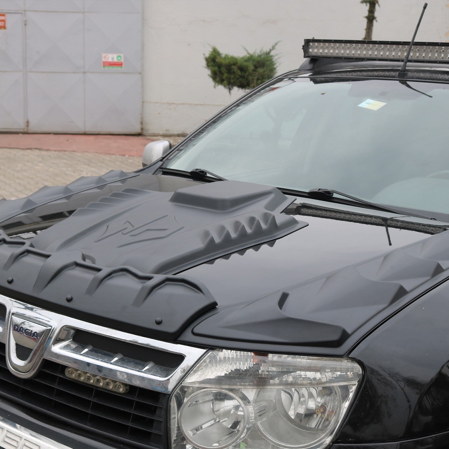 Dacia Duster 2010 - 2017 Bonnet Scoop
