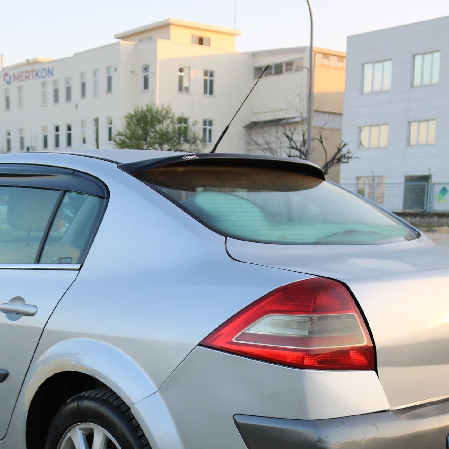 Renault Megane 2003 - 2008 Rear Window Spoiler