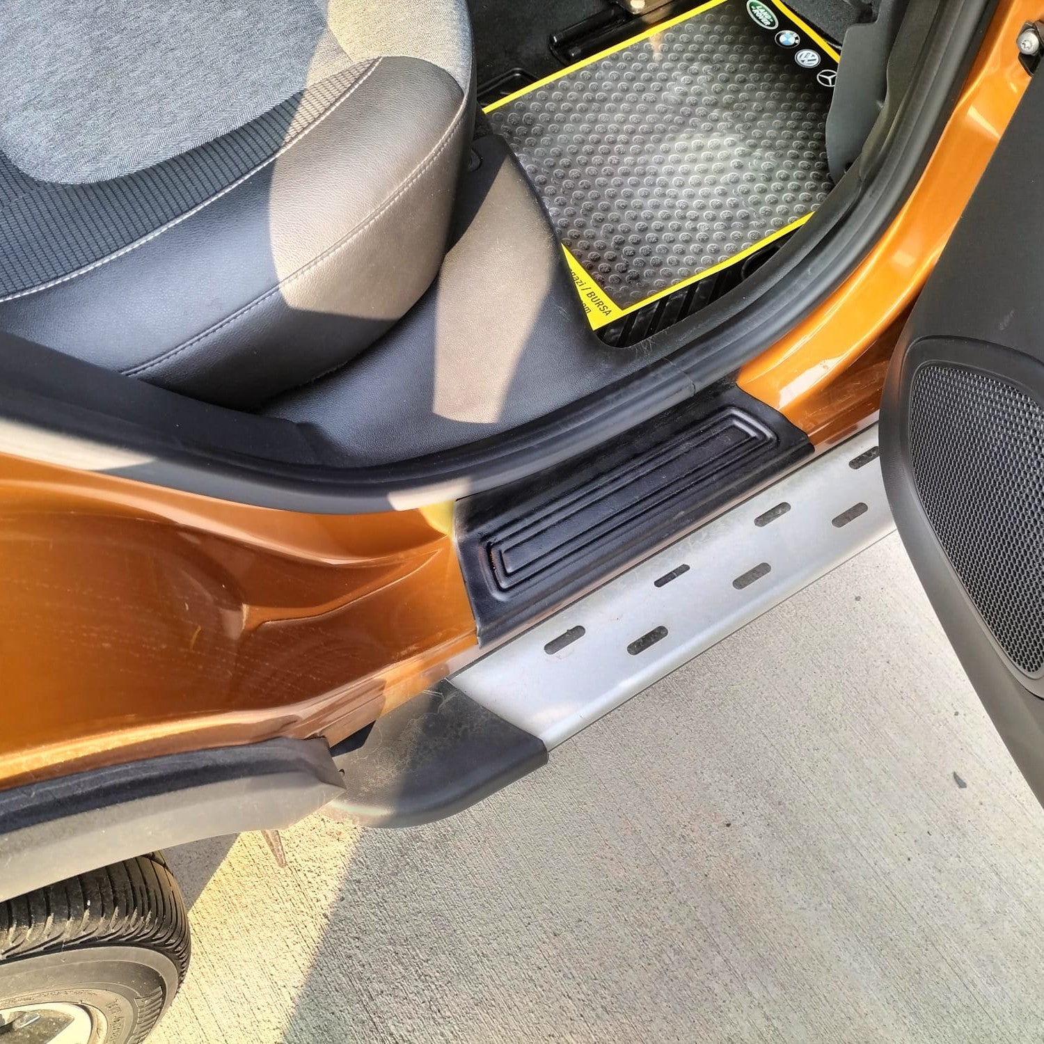 Renault Capture 2013 - 2019 Door Sill Protector 4pcs