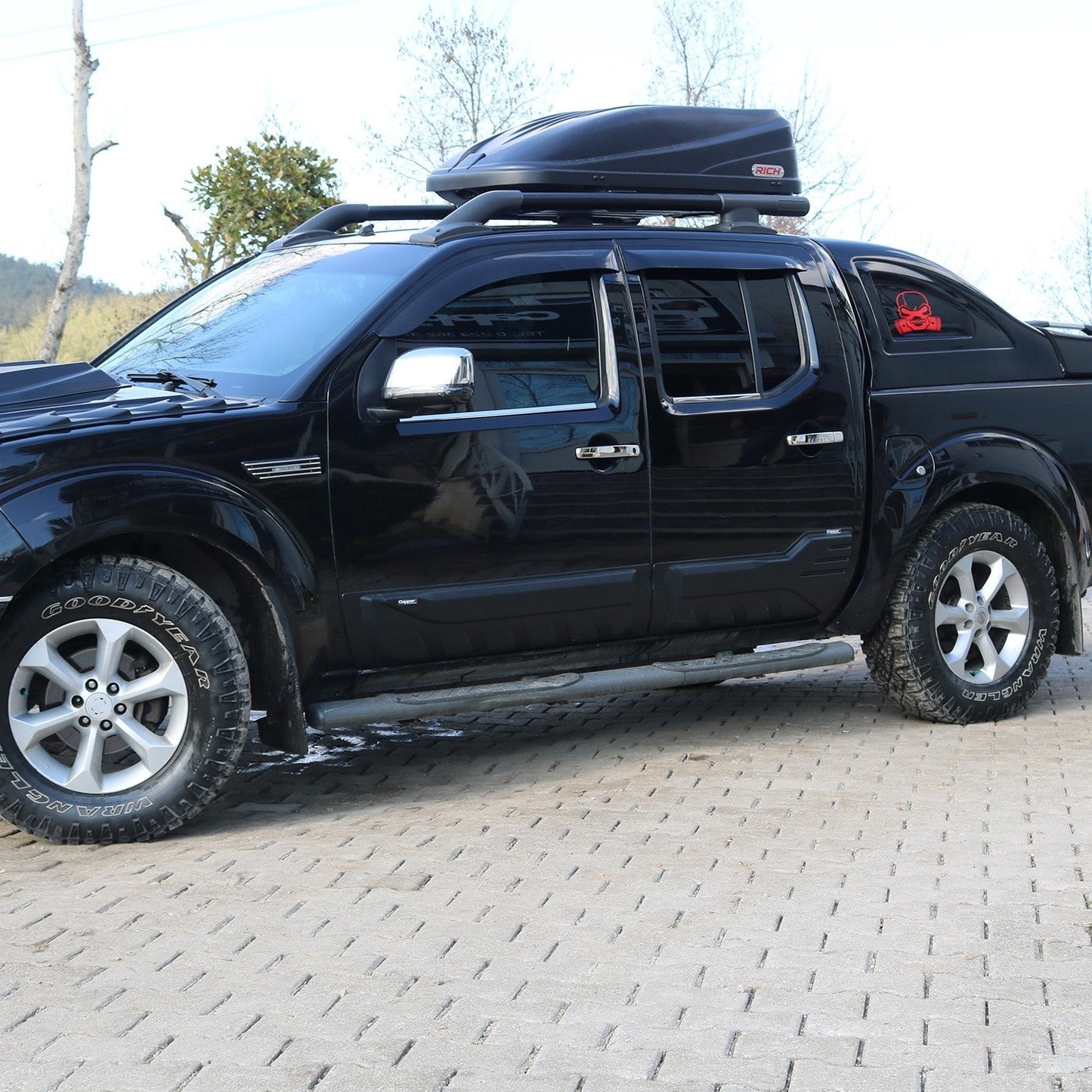 Nissan Navara 2006 - 2015 Fender Flares